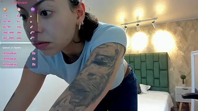 april_dumont Chat XXX in diretta