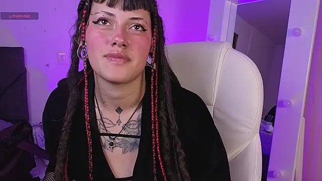 _sharlotte777 élő XXX-chatje