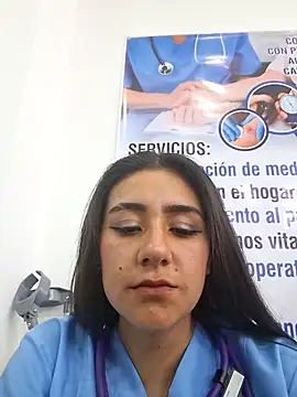 Онлайн чат XXX CAROLINE__07