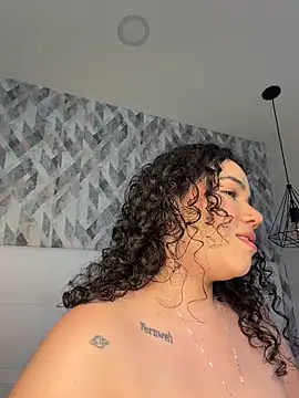 krisstenSantos Adlı Modelin Canlı XXX Sohbeti