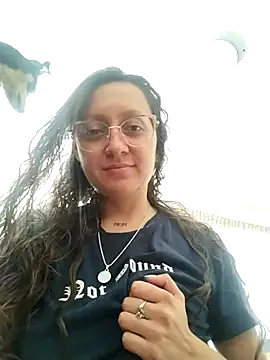 Pinkvixen69 即時 XXX 聊天