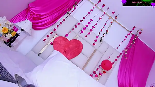 Silvanna-Casstro Live XXX-Chat