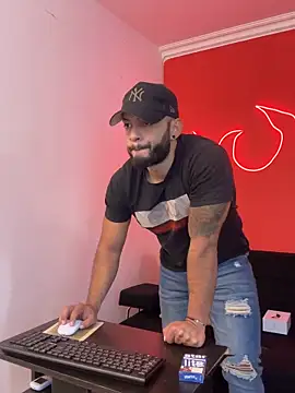 دردشة Mike_savage3 الجنسية المباشرة