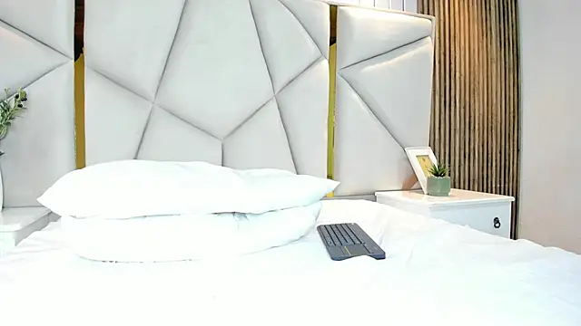 rebeca_brown_: απευθείας συνομιλία ΧΧΧ