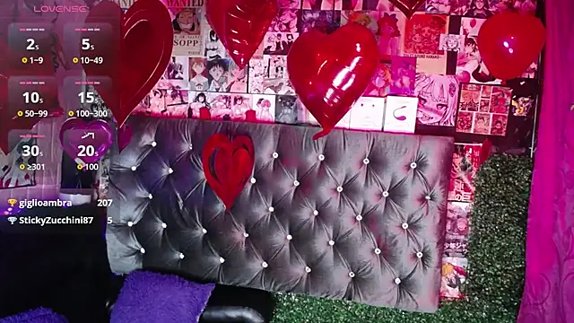 Pokazy przed kamerką – Lia_anal_h