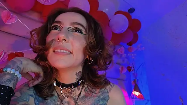 Evangelyne_1 élő XXX-chatje