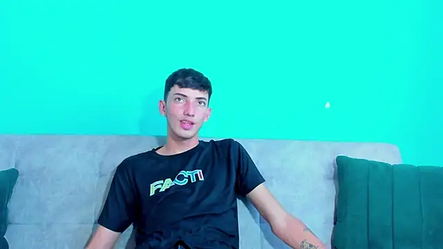 แชท XXX สดของ Maikol_Ortiz