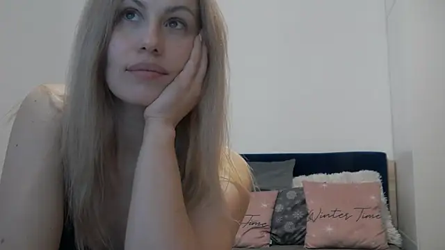 Pertunjukan Kamera Web Lika_Soul