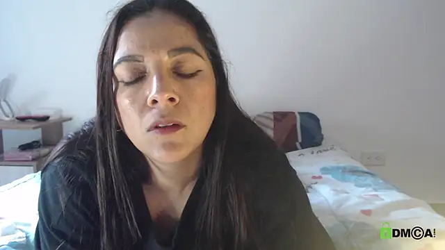 urcute_kitten – Live XXX-chat