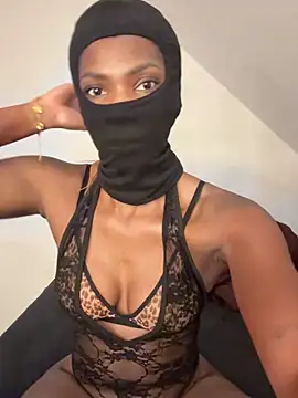 Czat XXX na żywo – KiaraAmara