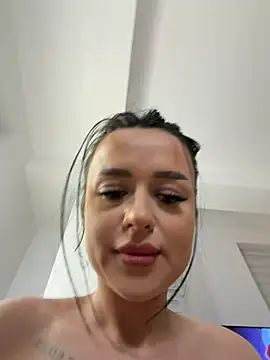 Katty_Pery লাইভ XXX চ্যাট