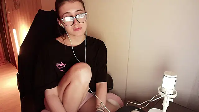 XXX chat uživo modela KristinaScott