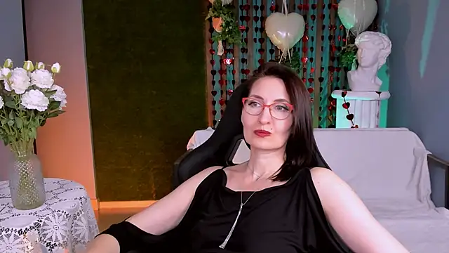 UnaTerra élő XXX-chatje