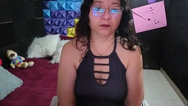 katifoxx élő XXX-chatje