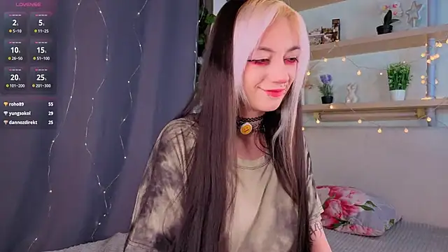 TristaRoht live XXX chat