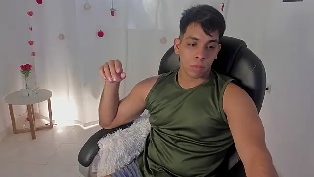 Chat +18 de shooting_wilson ao vivo