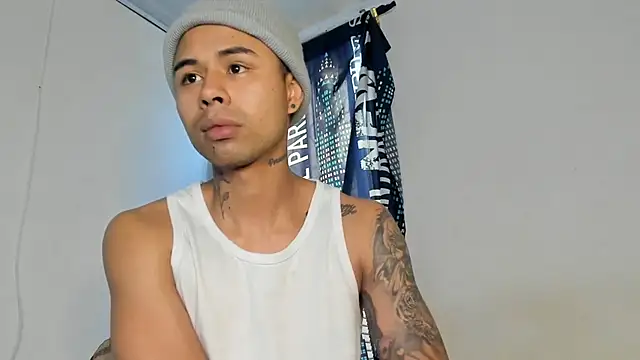 Chatroom XXX en direct de _Logan_Colton_