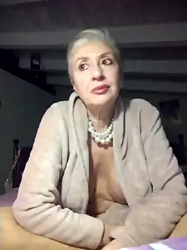 divinaerotica – webcam-show