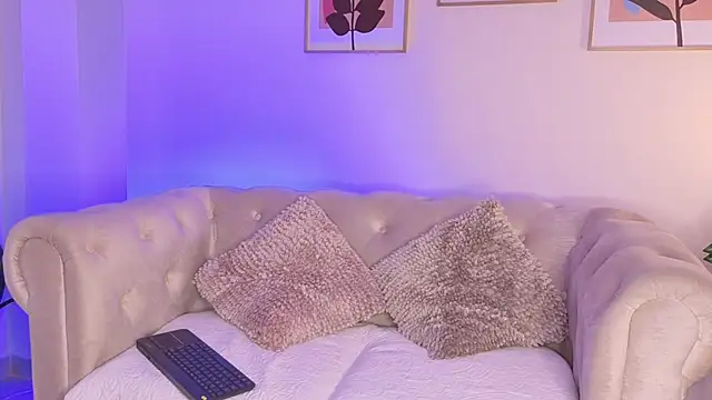 DahianaWalcott Chat XXX live