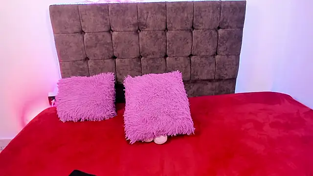 Kitty_Darke Live XXX Chat