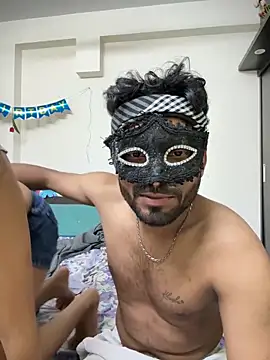 sizzler_hotz Pertunjukan Webcam