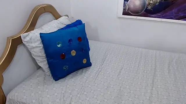 Chat XXX Live emiliaa_hot