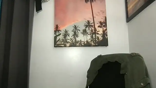 Pokazy przed kamerką – SattivvaXXX