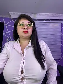 MiiaaJonessのライブXXXチャット