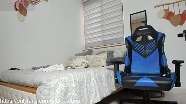 mateoleonee webkamerás műsora