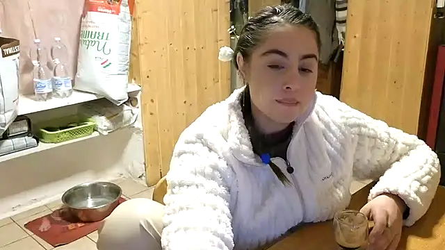 Chatroom XXX en direct de VanessaDoyle