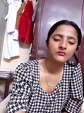 KittyBby14 – Naživo XXX chat