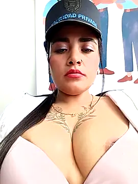 Czat XXX na żywo – MAYE__13