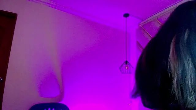 Dahiana_Dmour_ Chat XXX live