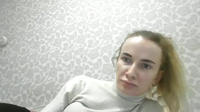 AinyrVixxen Chat XXX live