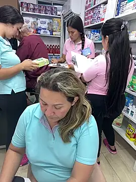 Show de kandalove na webcam