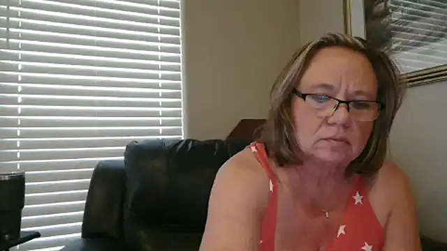 BustyAnnie's Webcam Show