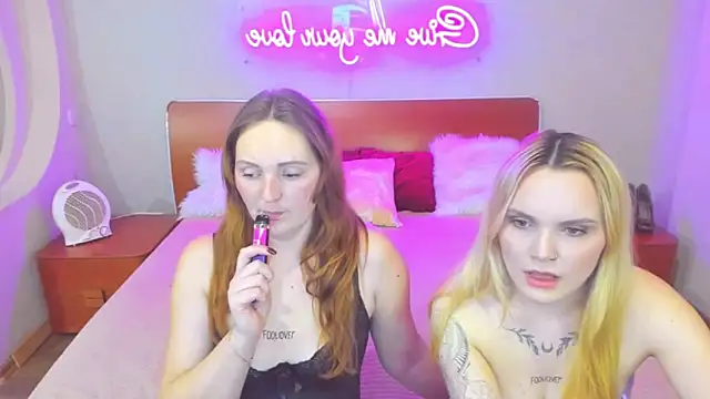 MagicEyess: вебкам-шоу