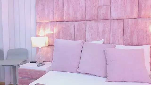 Chat +18 de ScarlettFoox ao vivo