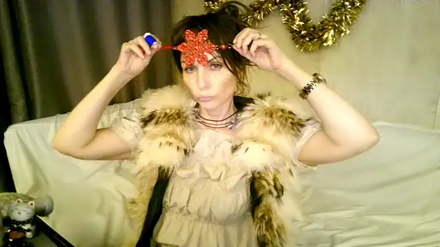 Elizabe_th Live XXX-chat