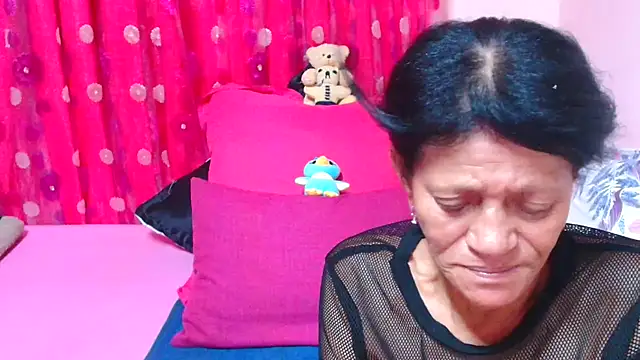 دردشة SLUTTYROXY الجنسية المباشرة