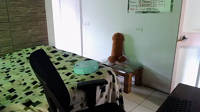 girl_milk2: онлайн-секс-чат