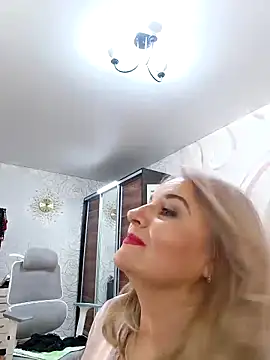 AvrilMillersのライブXXXチャット