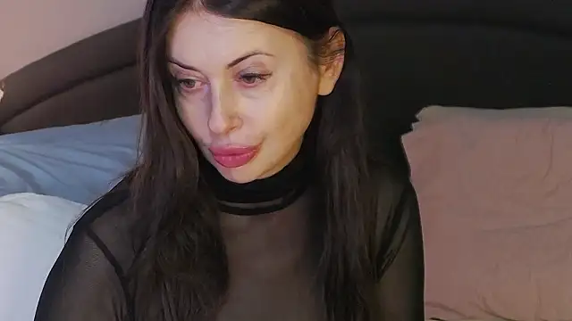 Pokazy przed kamerką – Mia_Lovi