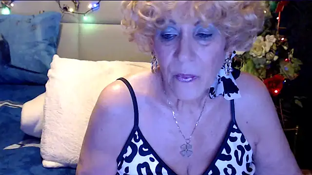 HappyWomanOnのウェブカメラショー