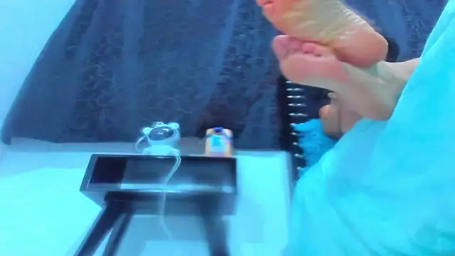 amareto_queen Adlı Modelin Canlı XXX Sohbeti