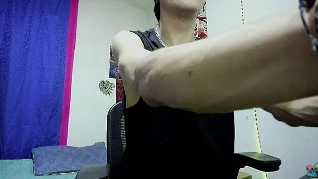 golden_ryyan Chat XXX live