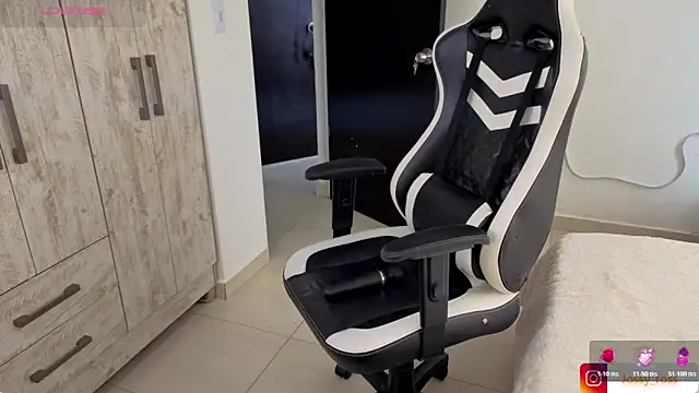 Chat +18 de Victoryyy_ ao vivo