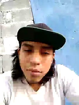 Chat +18 de AlexAlejandro13 ao vivo