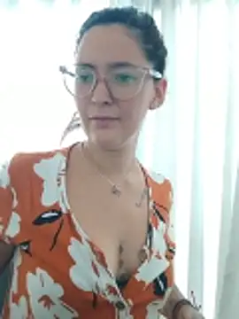 Harley-77 Adlı Modelin Canlı XXX Sohbeti