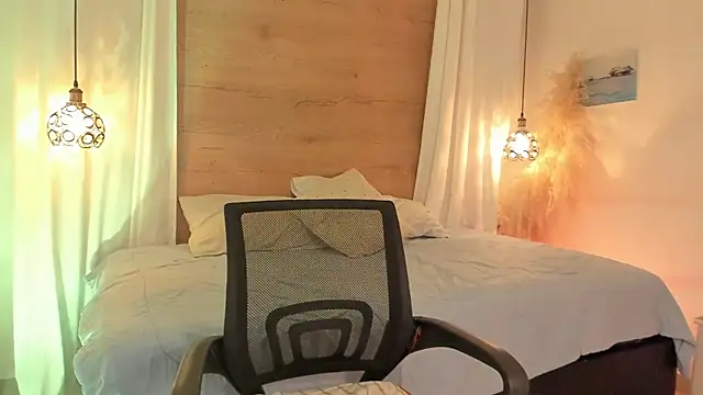 halaaa_1 élő XXX-chatje